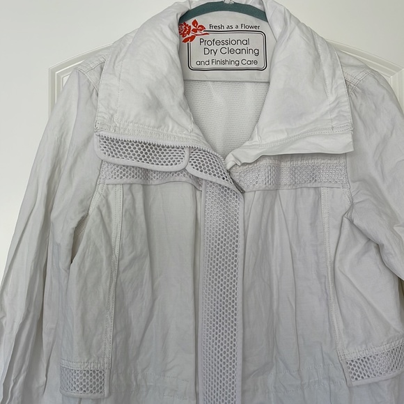 Eli Tahari rain coat - Picture 2 of 8